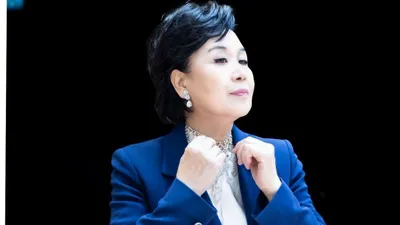 Sim Soo-bong toma la guitarra después de 47 años y habla sobre sus "heridas de baja calidad"