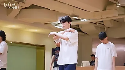 Ong Seong-wu, "I will show my idol-like freshness"... A glimpse into the practice room ahead of his Ong Seong-wu Fan Meeting