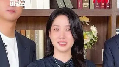 Park Eun-bin se dejó llevar y tomó alcohol en un restaurante.
