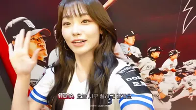 Behind-the-scenes: Singer Kang Mi-na's ceremonial pitch at the kt wiz mound shines as bright as her stage performance