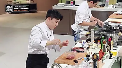 "Los chefs italianos no usan máquinas": el encanto inesperado de Kwon Seong-jun, quien solo usa…