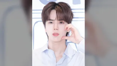 THE BOYZ Younghoon's latest look in a white shirt and his appearance on 'Survival King 2'