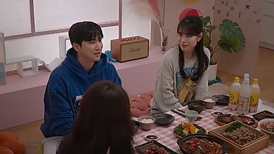 Se estrenan los episodios 7 y 8 de Más vale tarde que solteros, las líneas amorosas se invierten