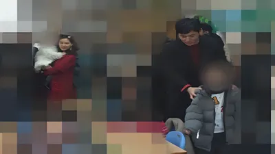 Ko So-young, en una foto de su graduación: "Casi no voy a la academia"