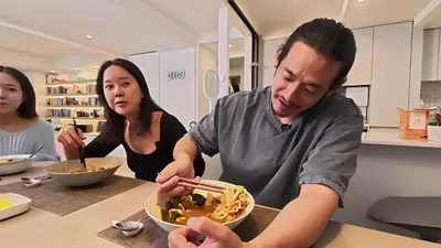 Baek Ji-young flustered by husband Jung Suk-won's Beef Brisket Jjamppong cooking skills