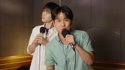 Song Yu-taek y Lee Bong-jun muestran una química incesante en el escenario del musical Mad Hatter.