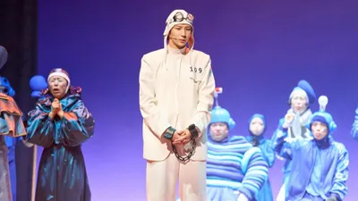 Choi Jae-rim y Leo interpretan al personaje 109 en el musical "Las células de Yumi"