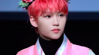 FELIX's cover video of Kim Dong-ryul's original song surpasses 1 million views in just one day