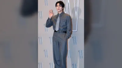 Bang Chan, Denim Setup Styling That Swept Through Cheongdam-dong