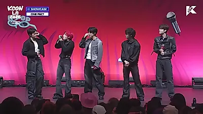 ONE PACT cautiva con su energía en el escenario de KCON LA y transmite su sinceridad en su primer concierto de KCON.