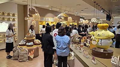 From izna desserts to BLACKPINK Tamagotchis: Pop-ups in Jamsil