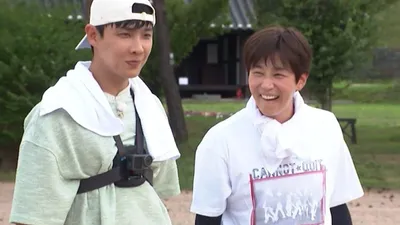 DinDin atening los cordones de los zapatos de Lee Joon, '2 Days & 1 Night' Asan