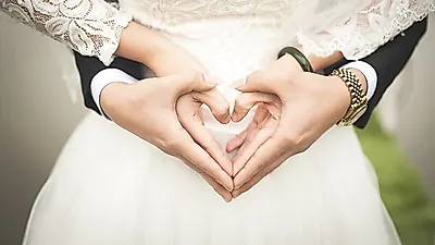 미성년자와 국제결혼했다는 38살 남성 "현타 와서 했다"