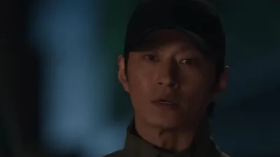 En la serie 'Agent Kim Reactivated,', La transformación de Kim Seong-gyu y Kim Ji-hoon en "Live well with your daughter"