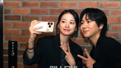 Cheon U-hui corre a la presentación de la película para apoyar a su amigo de hace 13 años, Lee Joo Seung, tras su victoria