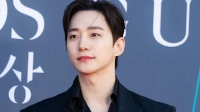 Lee Junho se transforma en un dragón que vivió mil años... Nuevo proyecto