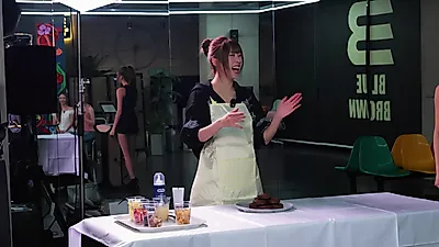 A special bakery shop celebrating HEART OF WOMAN's Ayne's birthday, with sweet celebrations from the members