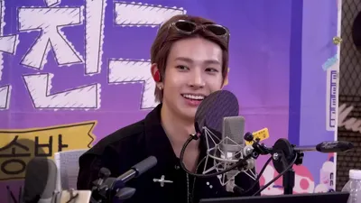 EVAN's unexpected charm in Close Friend behind-the-scenes as a school radio DJ