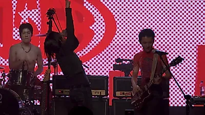 POSER performs 'PARADISE' at Rolling Hall... a message to live as oneself
