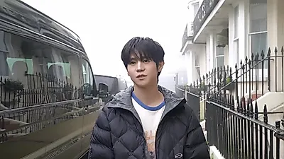 양요섭, 영국 브라이튼·코츠월드 촬영 비하인드…“안개와 변덕스러운 날씨 이겨내”