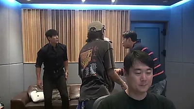 “KTV得分98分” Yoon Suk-min、Hwang Jae-gyun在录音室展现意外的“音乐才华”