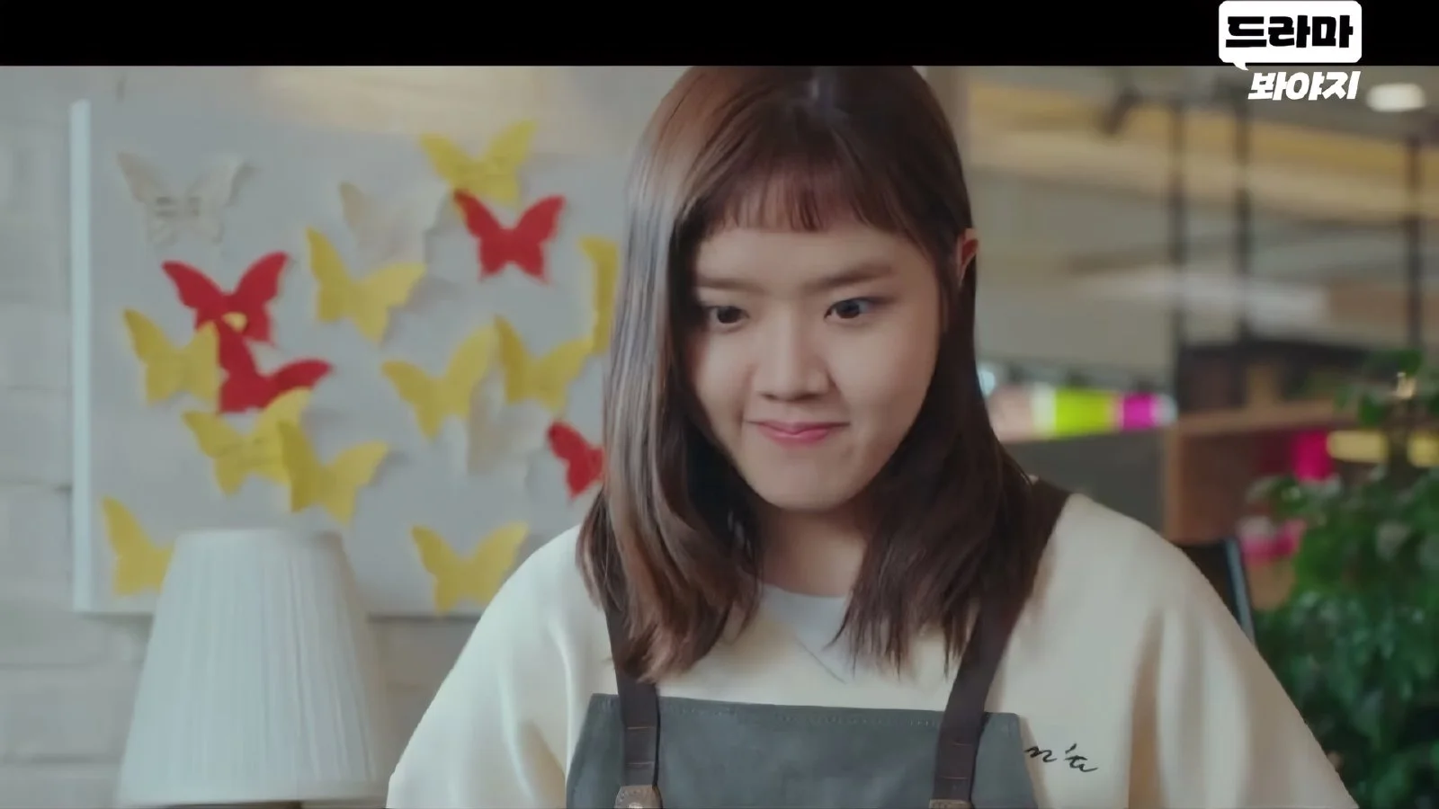 "I never come empty-handed": Kim Hyang-gi's mother makes an unexpected visit to the hair salon