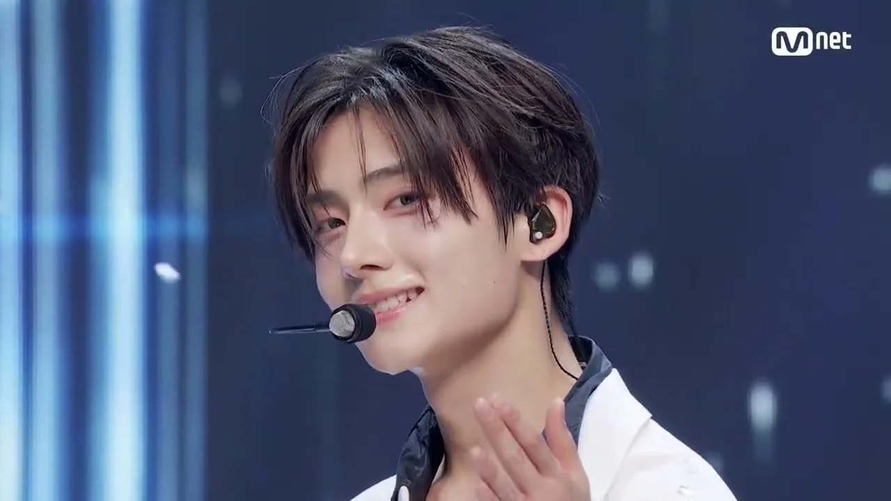 Alpha Drive One 在 M COUNTDOWN 展示《Talk to me》舞蹈间奏特别版