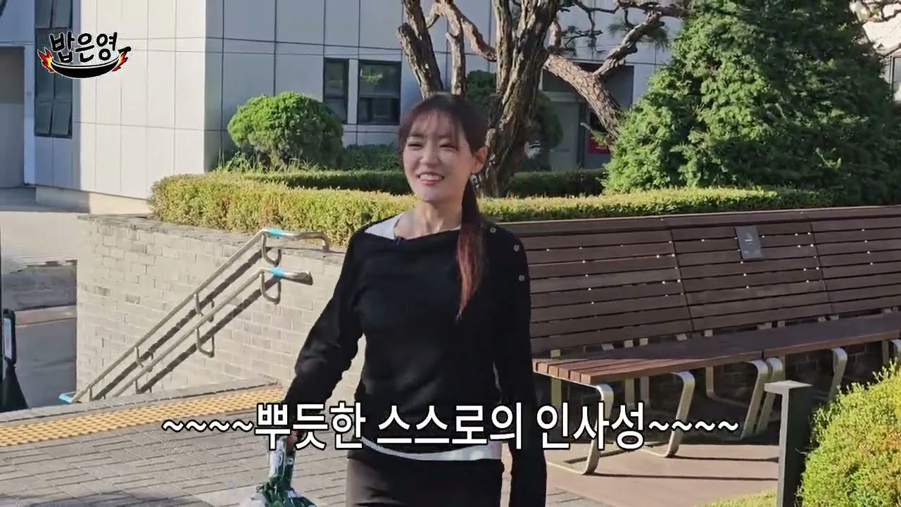 La aprendiz de JYP Entertainment, Park Eun-young, sorprende a JIWOO y KYUJIN de NMIXX con su…
