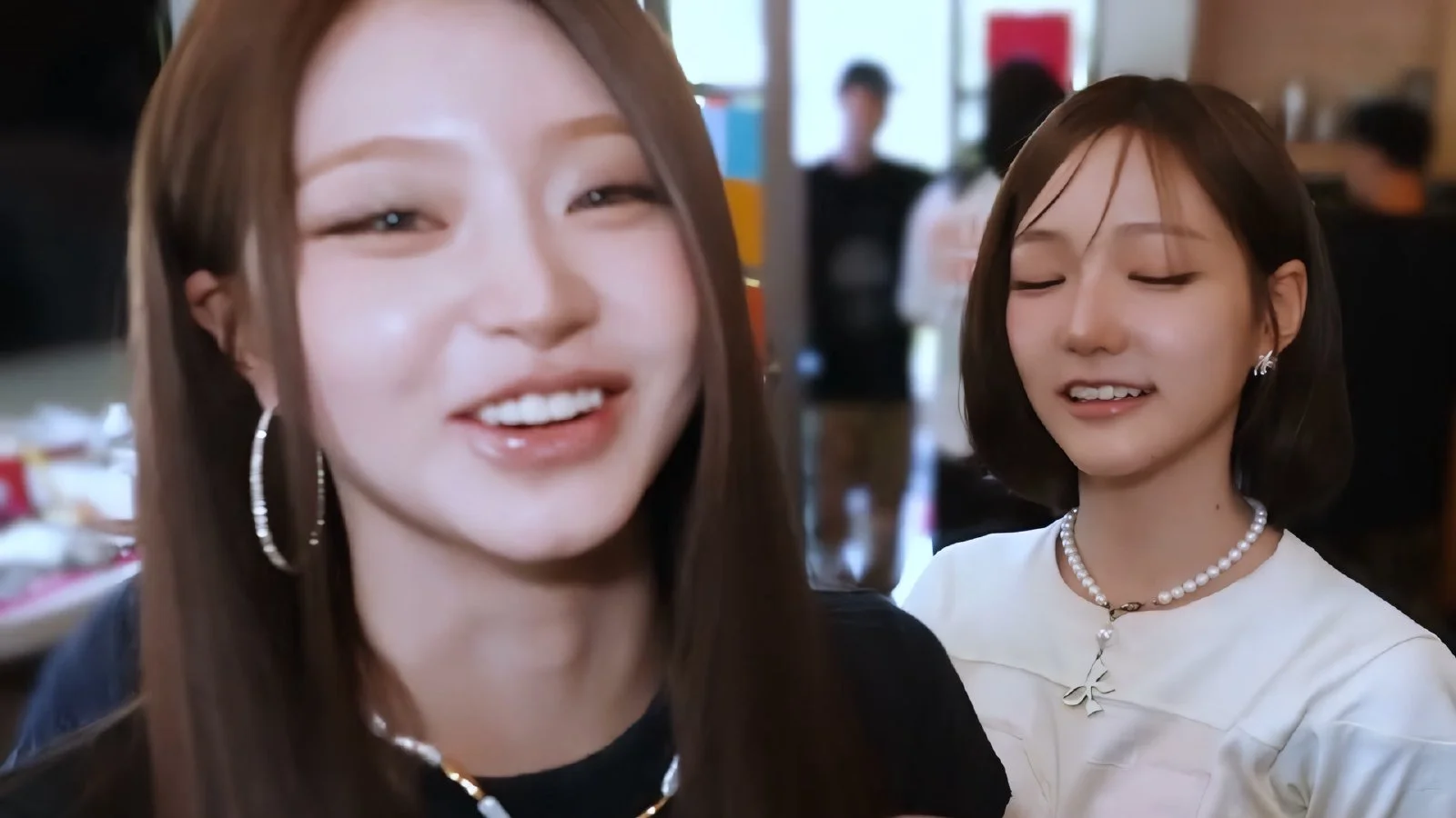 "LA에서 꿈꾼 것 같아요" KiiiPoiiint, HEAD IN THE CLOUDS 무대 뒷모습
