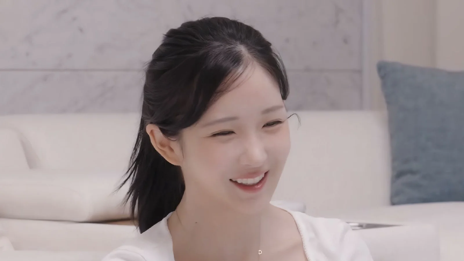 고우리 임신 소식에 조현영의 반응, "애 빼고 활동하는 게 고소하고 싶을 정도"