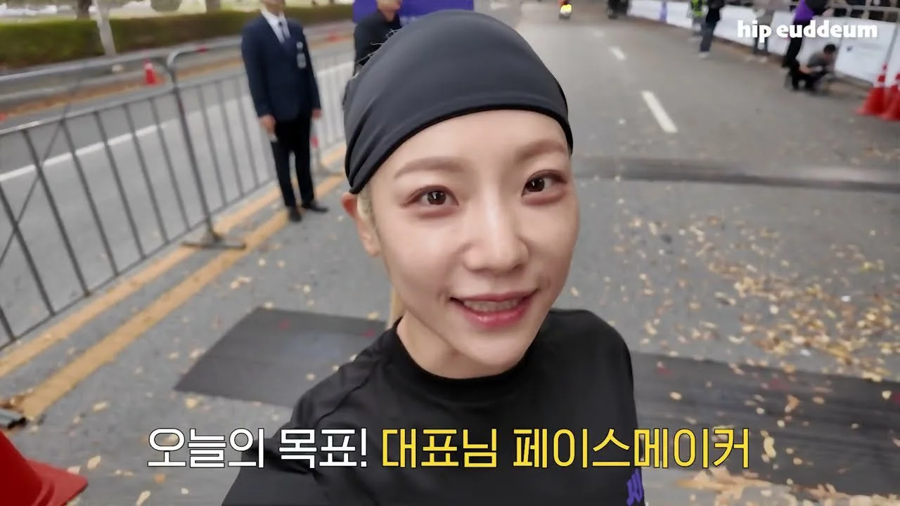 Creator Hip Eutteum acts as pacemaker for husband during Jeonju running race