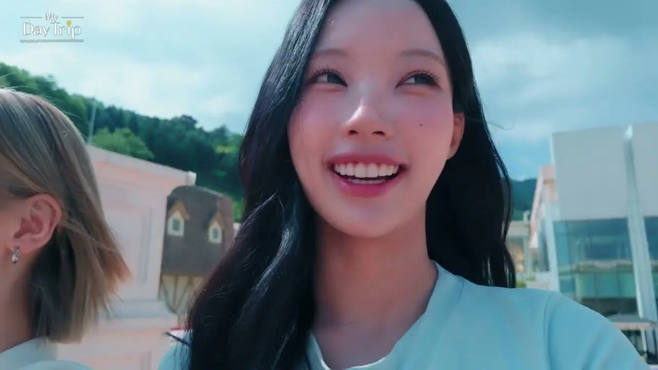 RESCENE 정선 워터월드 나들이, 다섯 멤버가 함께한 첫 여름 휴가