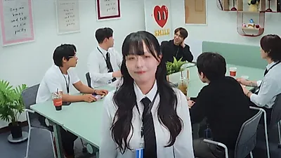"오늘도 잘 버텨준 내게"…21학번이 노래하는 퇴근길의 위로