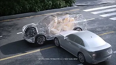HYUNDAIがBピラーを隠す新技術を公開、ドア構造で安全確保