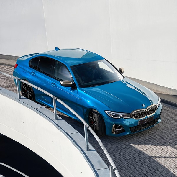 BMW코리아, 창링 25주년 12월 올라인 한정 에디션 출시 (사진 1)