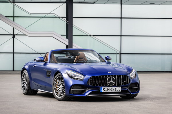 벤츠 코리아, '더 뉴 메르세데스 AMG GT C 로드스터' 출시 (사진 1)