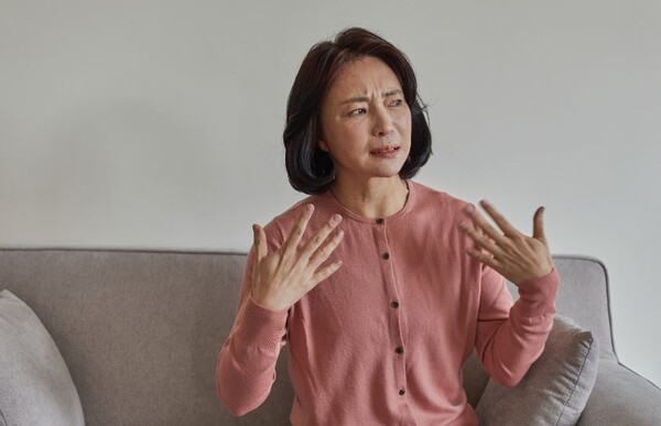 손·발 파랗게 변하는 레이노증후군 발생하는 원인 (사진 1)