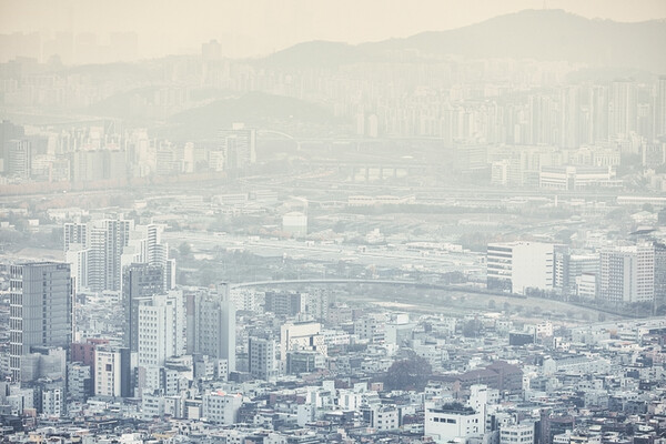 봄이면 더 심해지는 중국발 황사를 제대로 대처하는 방법 (사진 1)