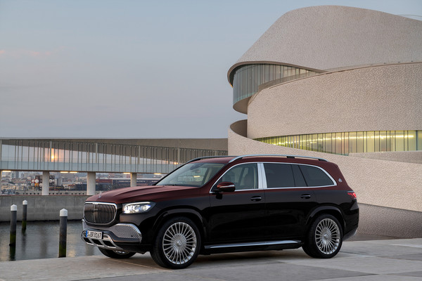 마이바흐 최초의 SUV, GLS 600 4MATIC 출시.. 가격은 2억 5 (사진 2)