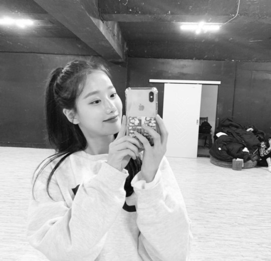 성폭행범 고영욱 언급한적 없다는 에이프릴 이나은 (사진 4)