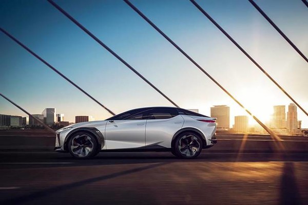 LEXUS, 브랜드 변혁을 위한 대응 발표 (사진 1)