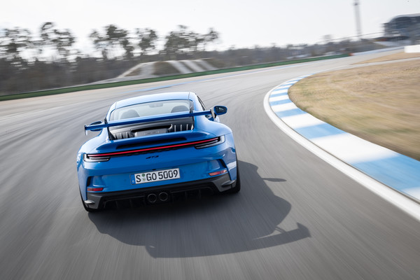 포르쉐 AG, 신형 911 GT3에 적용된 혁신적인 기술 공개 (사진 3)
