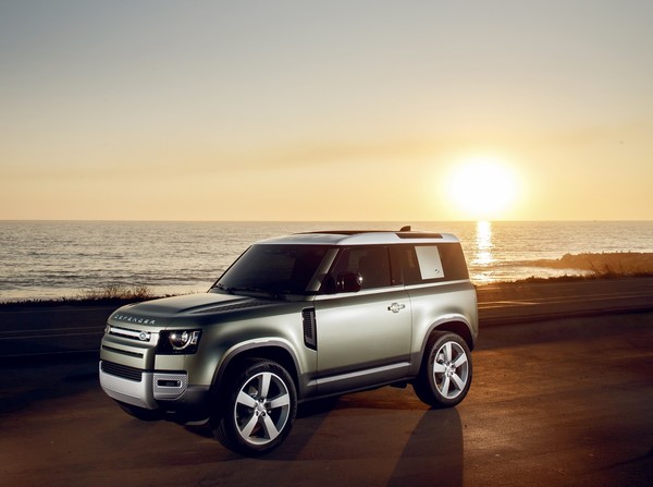 SUV 아이콘, 랜드로버 ‘올 뉴 디펜더 90’ 사전 계약 시작 (사진 8)