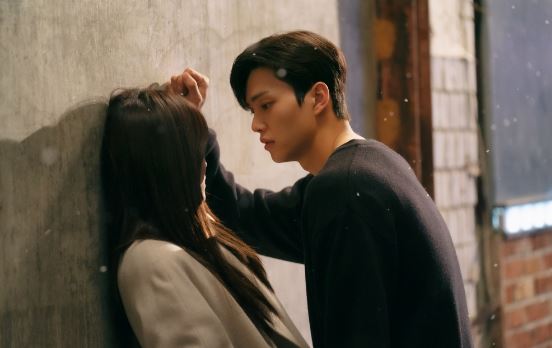 그가 당신에게 푹 빠졌다는 신호 10가지 (사진 3)
