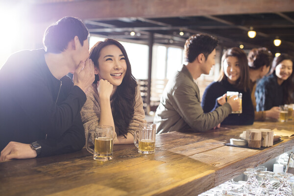 사랑에 푹 빠지면 술 마셔도 안 취할까? (연구) (사진 4)