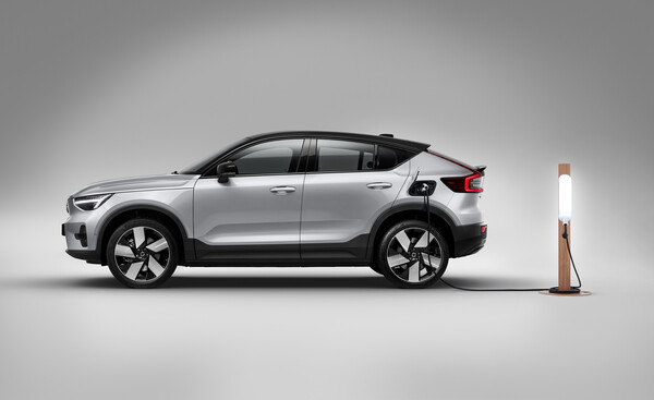 볼보자동차코리아, 프리미엄 순수 전기 SUV C40 리차지 및 XC40 (사진 1)