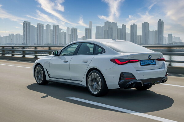 BMW 코리아, 브랜드 최초 순수전기 그란쿠페 BMW i4 공식 출시 (사진 2)