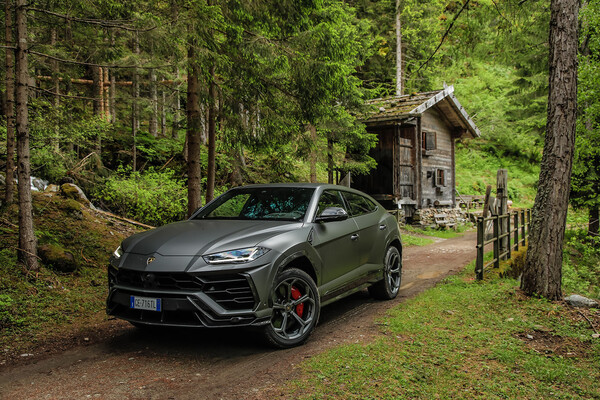 람보르기니의 슈퍼 SUV, 우루스 누적 판매량 2만 대 돌파 (사진 2)