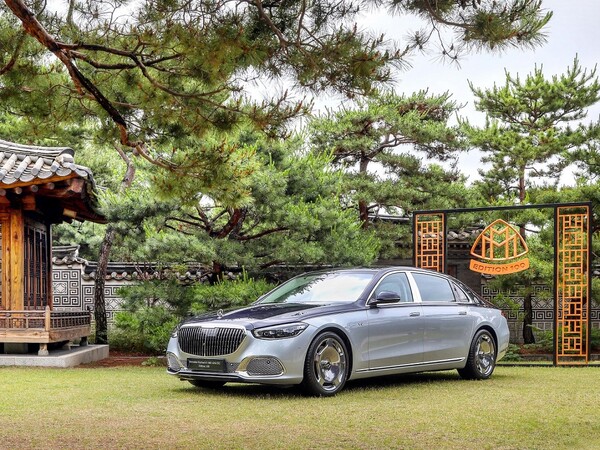 메르세데스-벤츠 코리아, 마이바흐 100주년 기념 모델 ‘더 뉴 메르세데스-마이바흐 S 680 4MATIC 에디션100’ 국내 최초 공개 (사진 1)