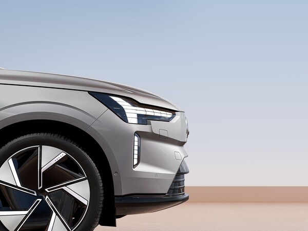 1회충전으로 600km 달린다. 볼보자동차, 새로운 순수 전기 SUV 'VOLVO EX90' 글로벌 최초 공개 (사진 4)